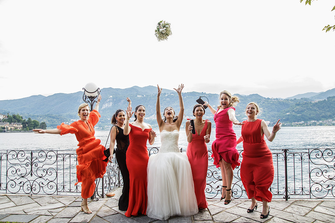 wedding photographers milan italy photographer launch bouquet lake orta destination Photo27