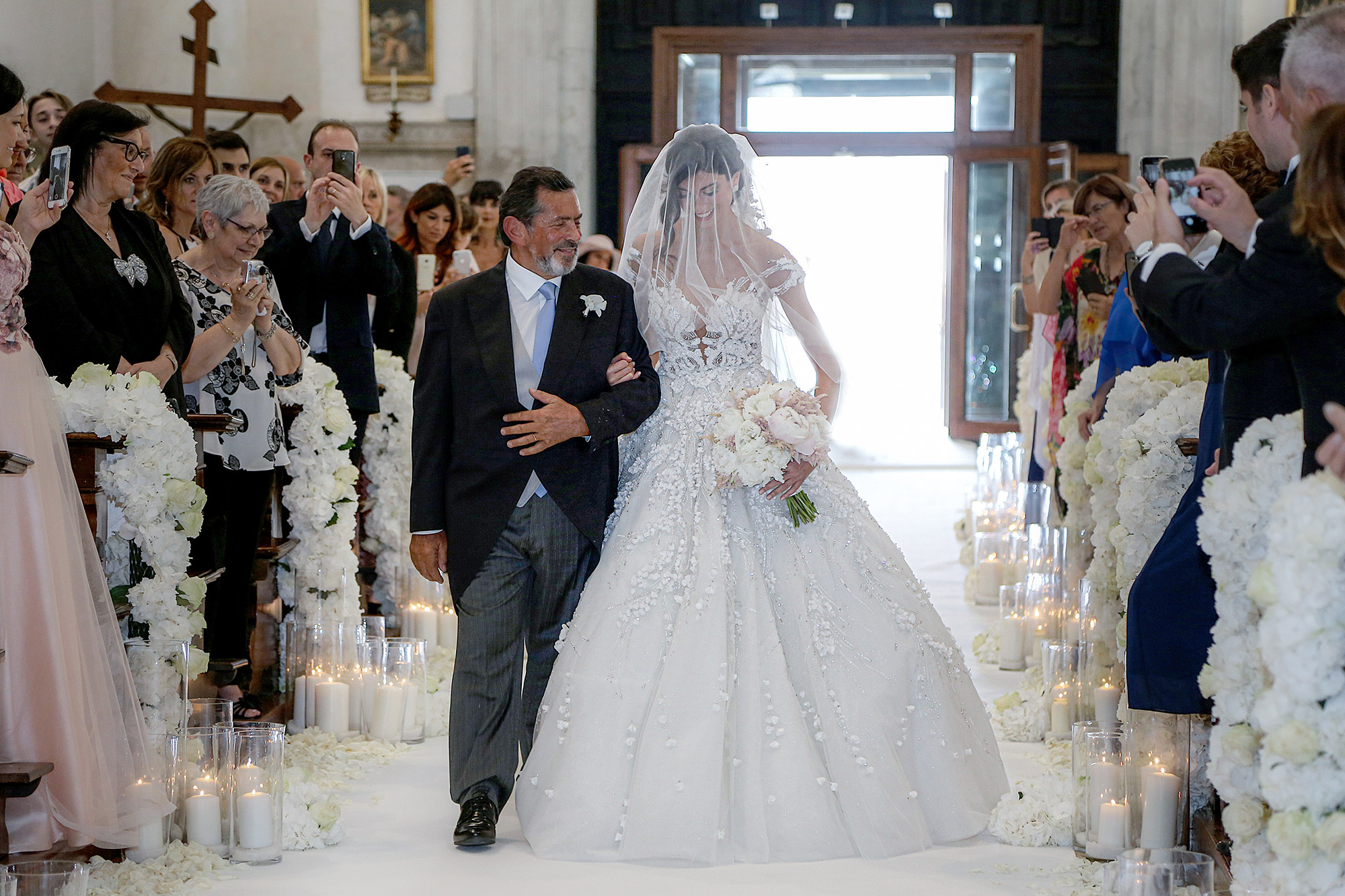 matrimonio venezia entrata in chiesa anna frascisco wedding planner by Photo27