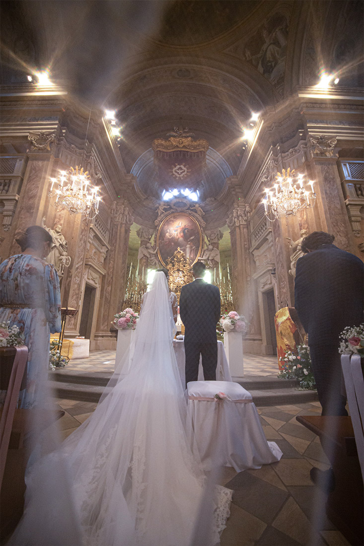 matrimonio isi eventi irene racca lago mergozzo velo sposa chiesa by Photo27