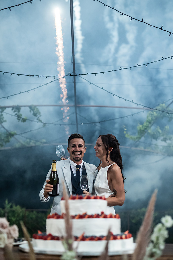 fotografo matrimonio franciacorta bergamo tenuta_serradesca foto spontanee taglio torta_photo27 by Photo27